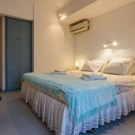 Eleni's Town * 斯科派洛斯