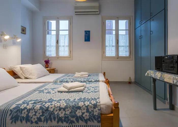 Eleni's Town Apartman Szkópelosz