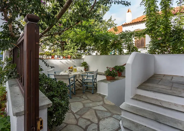 Eleni's Town Szkópelosz